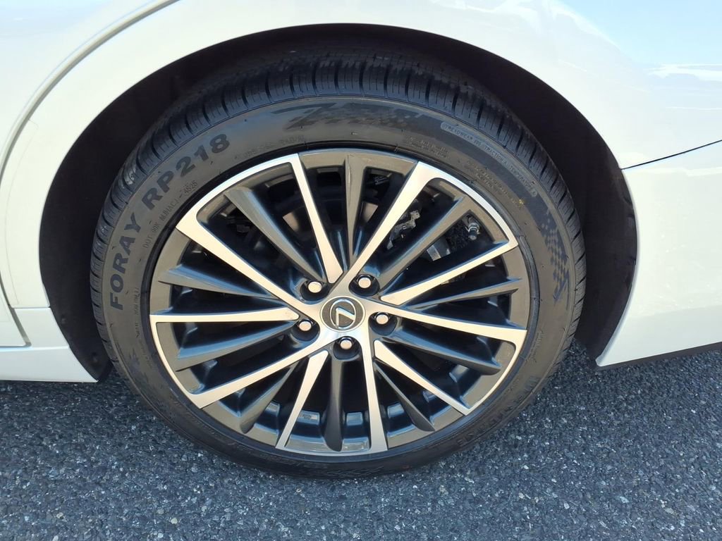 Used 2023 Lexus ES 350 w/ Premium Package FWD image 18