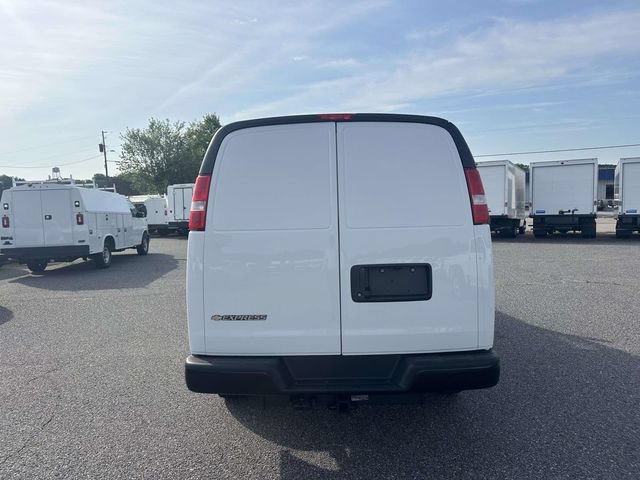 New 2026 Chevrolet Express 2500 w/ Driver Convenience Package RWD image 10