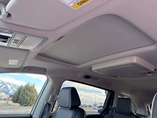 New 2026 Honda Odyssey Touring image 18
