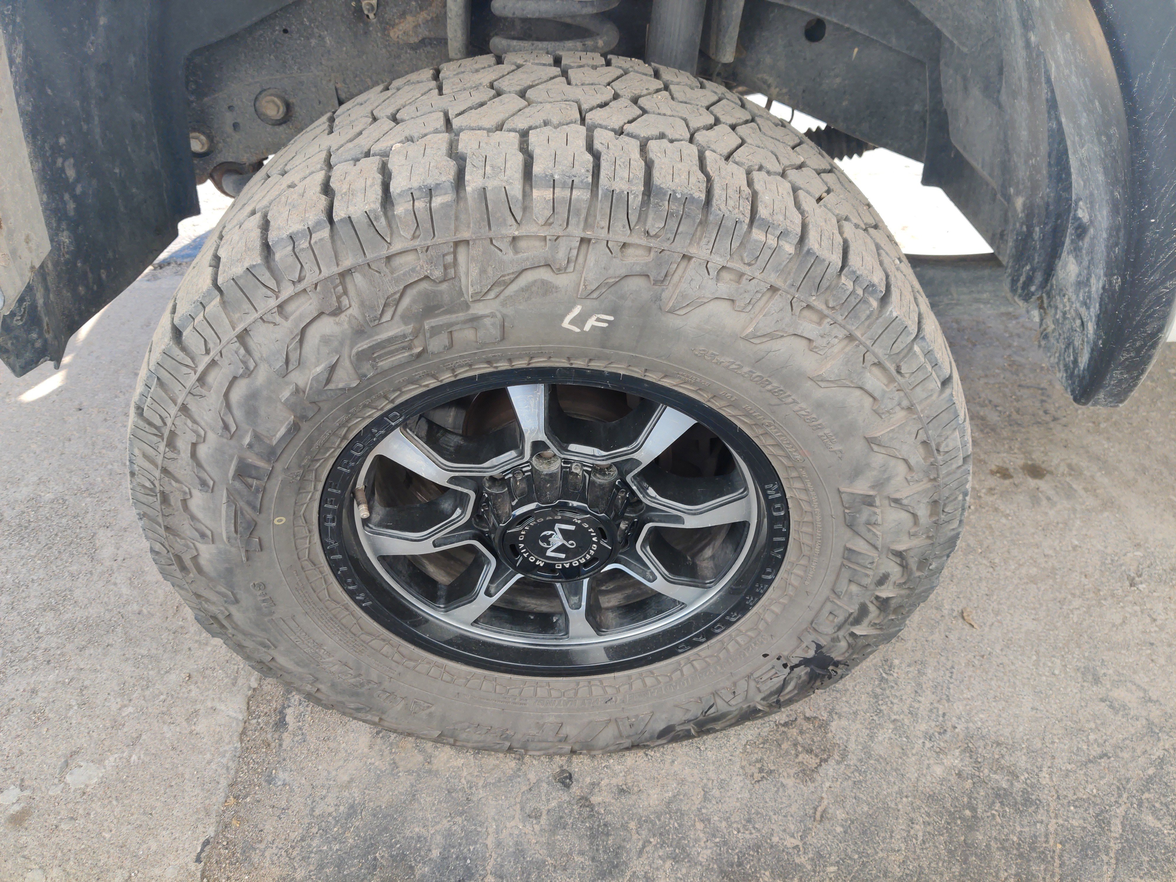 Used 2018 RAM 2500 Tradesman w/ Chrome Appearance Group image 9