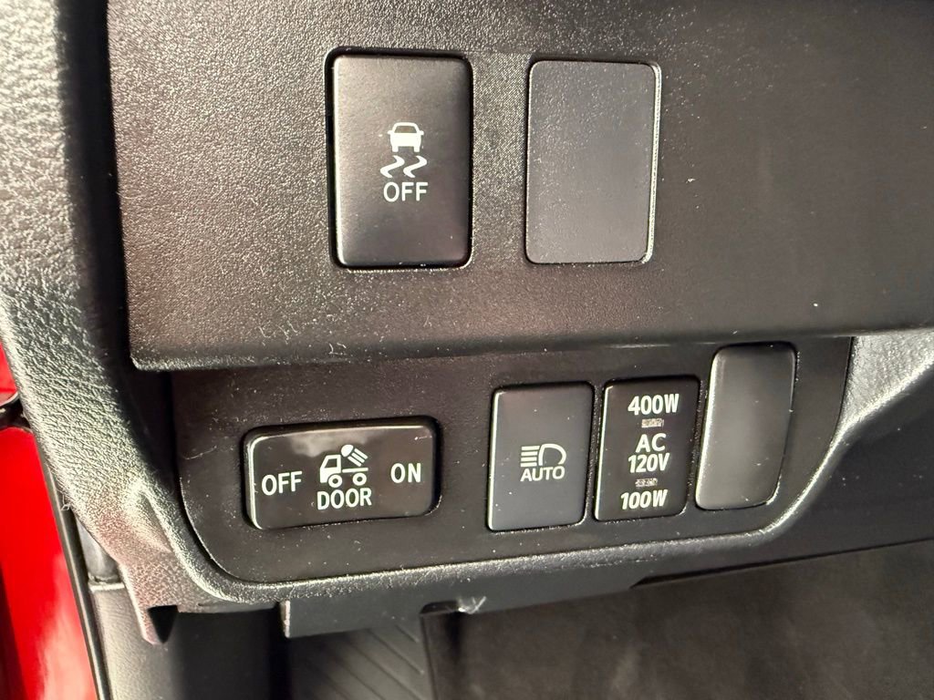 Used 2021 Toyota Tacoma TRD Sport w/ Technology Package image 32