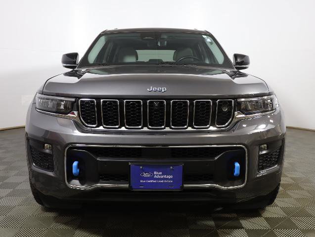 Used 2022 Jeep Grand Cherokee Overland w/ Advanced Protech Group III AWD/4WD image 3