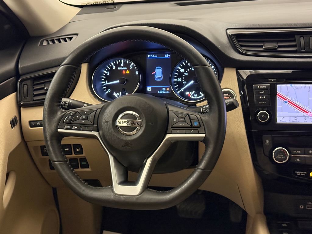 Used 2019 Nissan Rogue SV w/ Premium Package FWD image 13