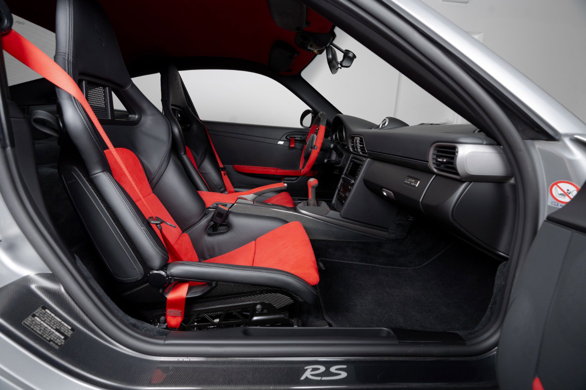 Used 2011 Porsche 911 GT2 RS image 35