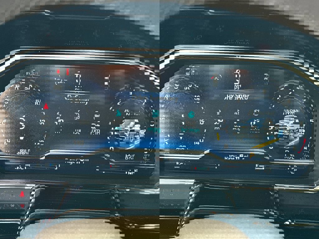 Used 2024 Chevrolet Silverado 2500 LT image 21