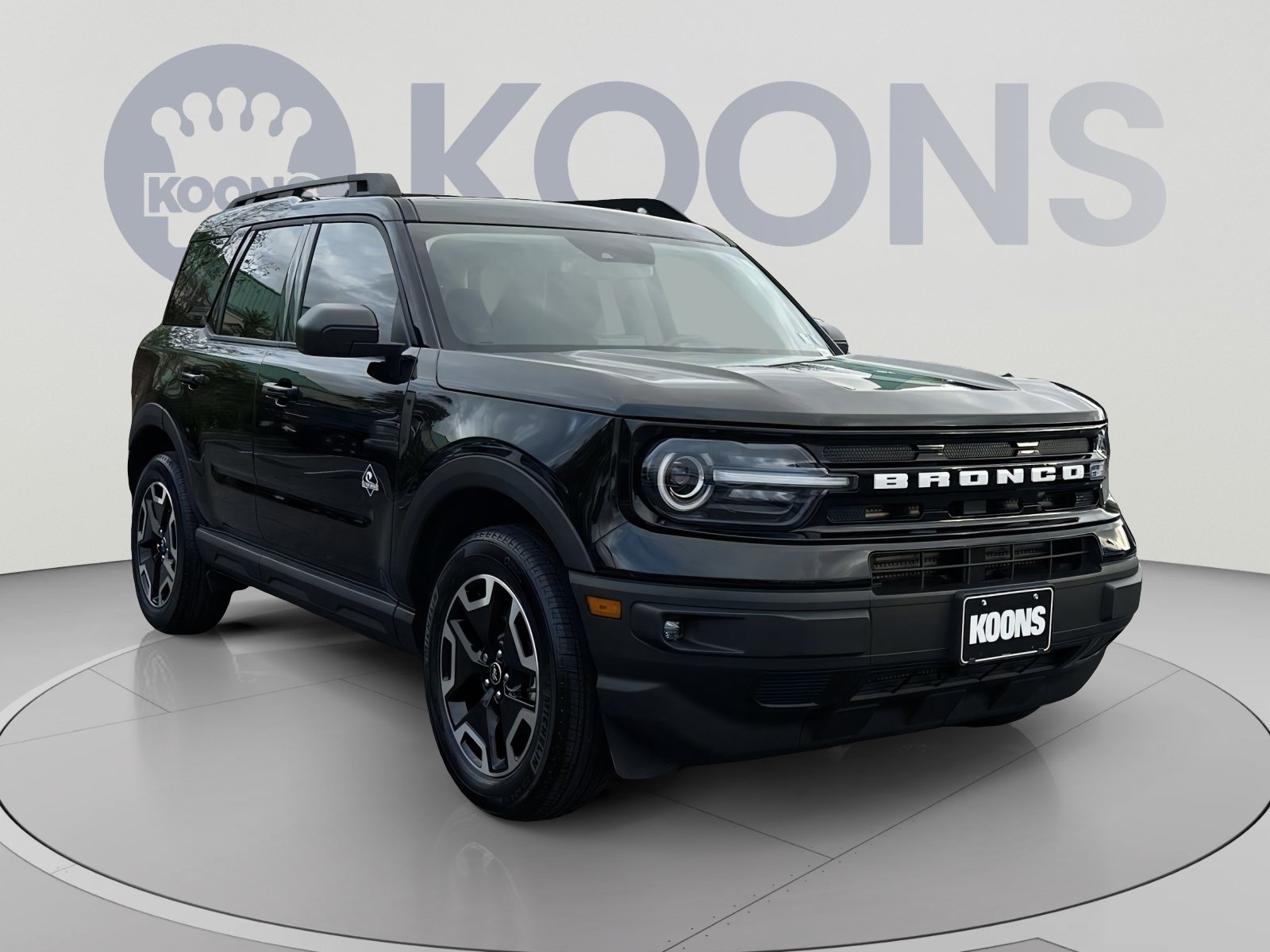 Certified 2024 Ford Bronco Sport Outer Banks w/ Tech Package AWD/4WD image 2