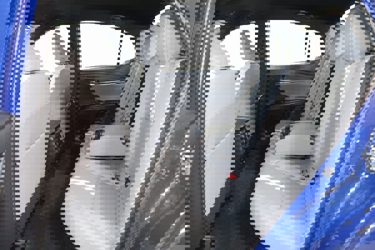 Used 2025 Toyota Camry SE image 46