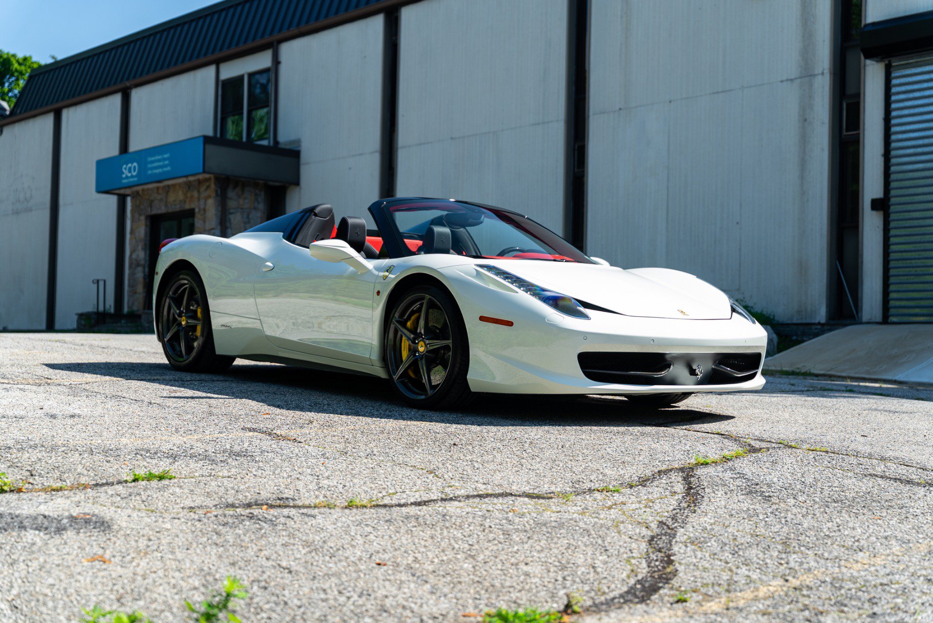 Used 2014 Ferrari 458 Spider RWD image 9