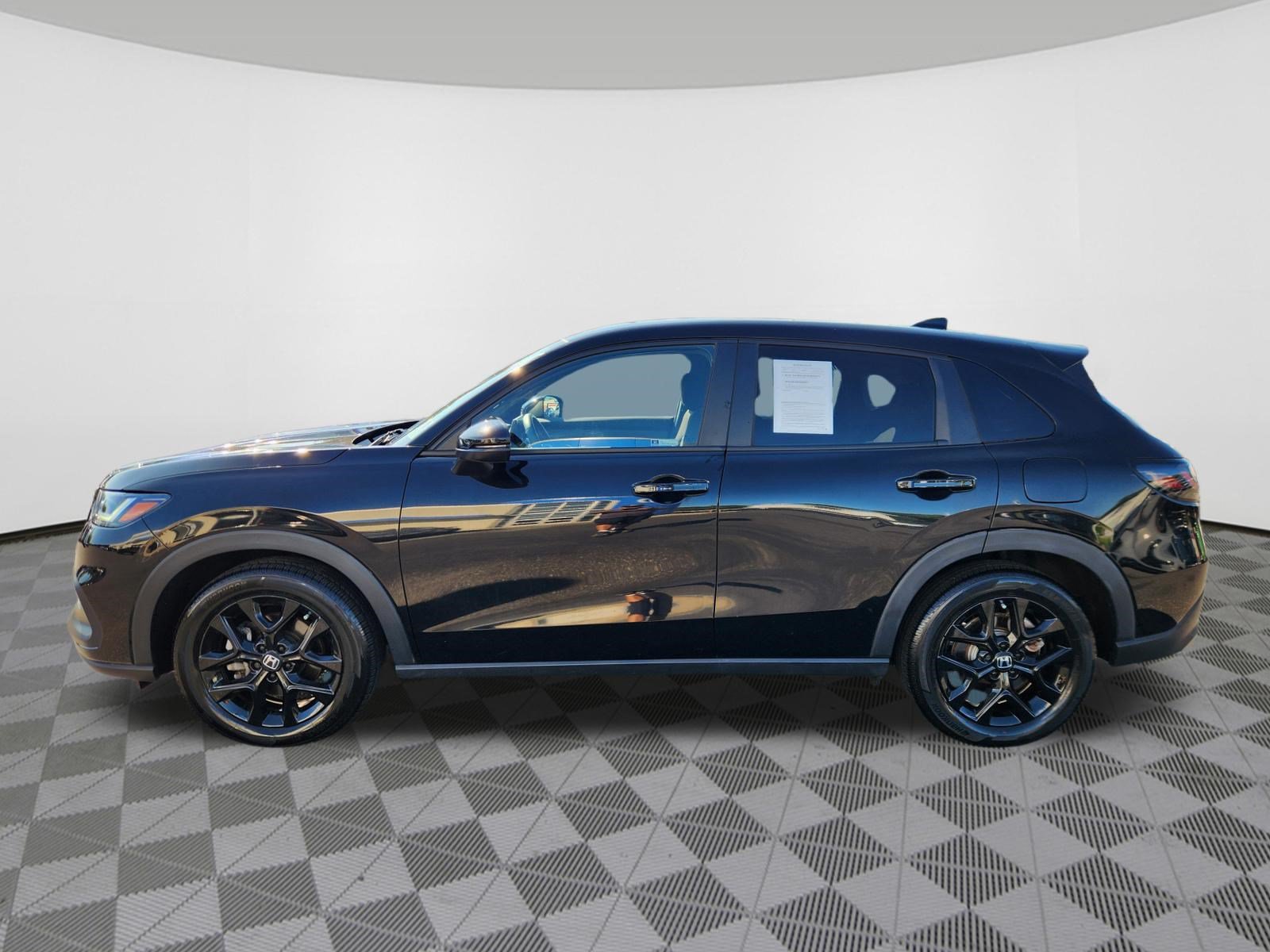 Certified 2024 Honda HR-V Sport image 5