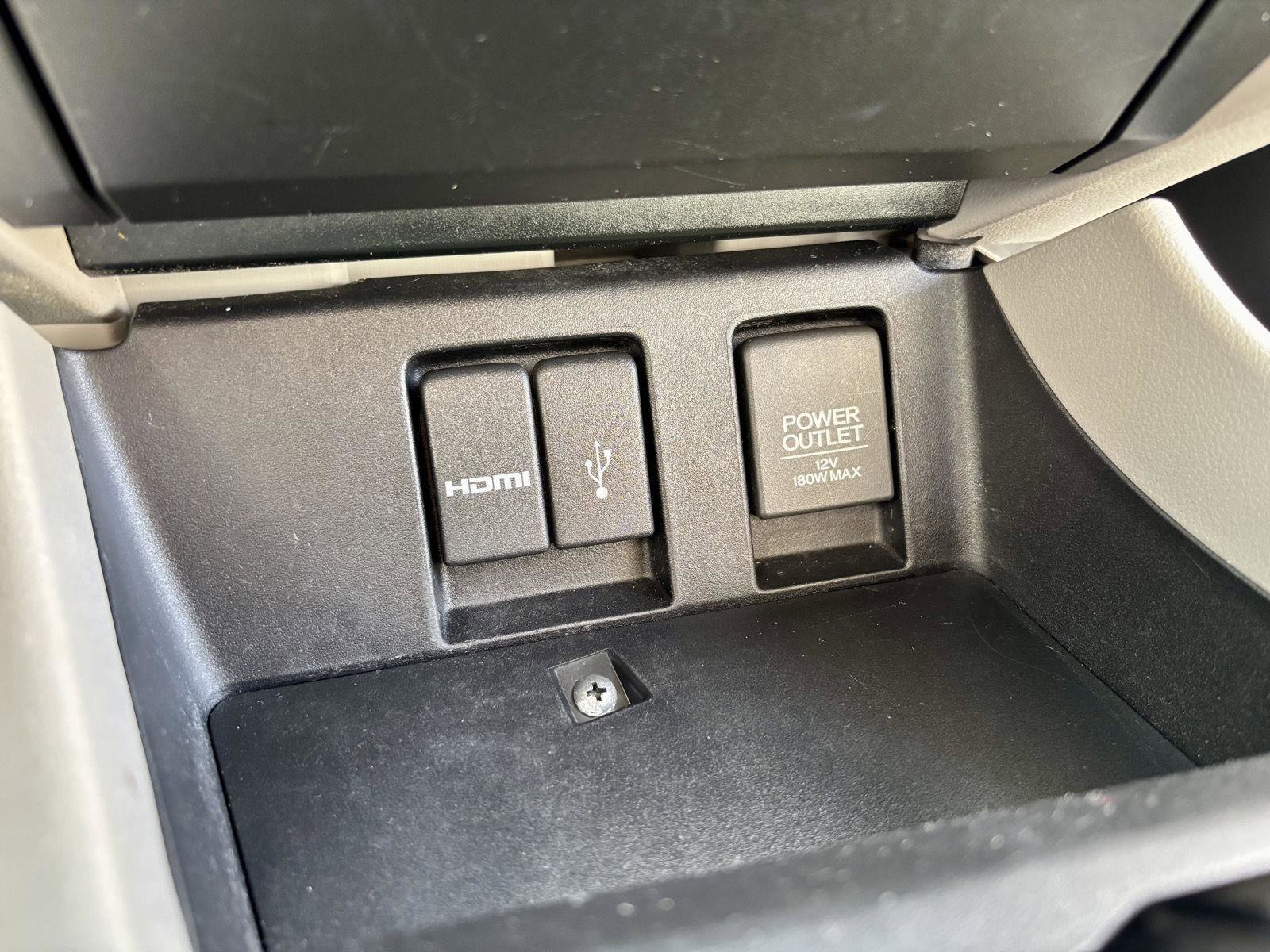 Used 2014 Honda Civic Hybrid Sedan image 18