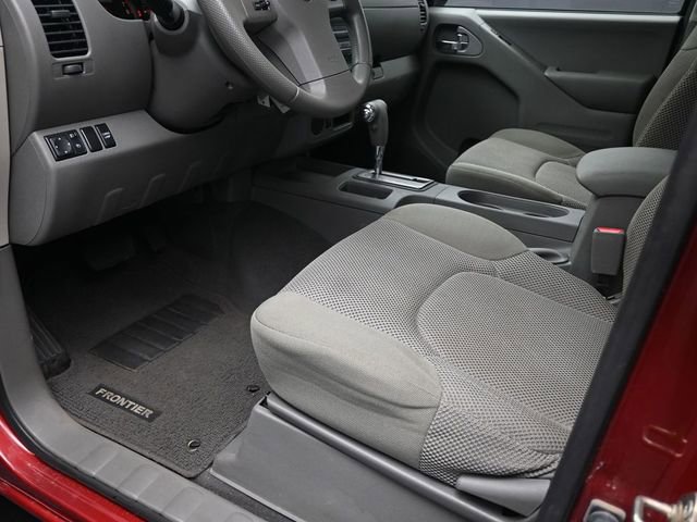 Used 2019 Nissan Frontier SV image 17