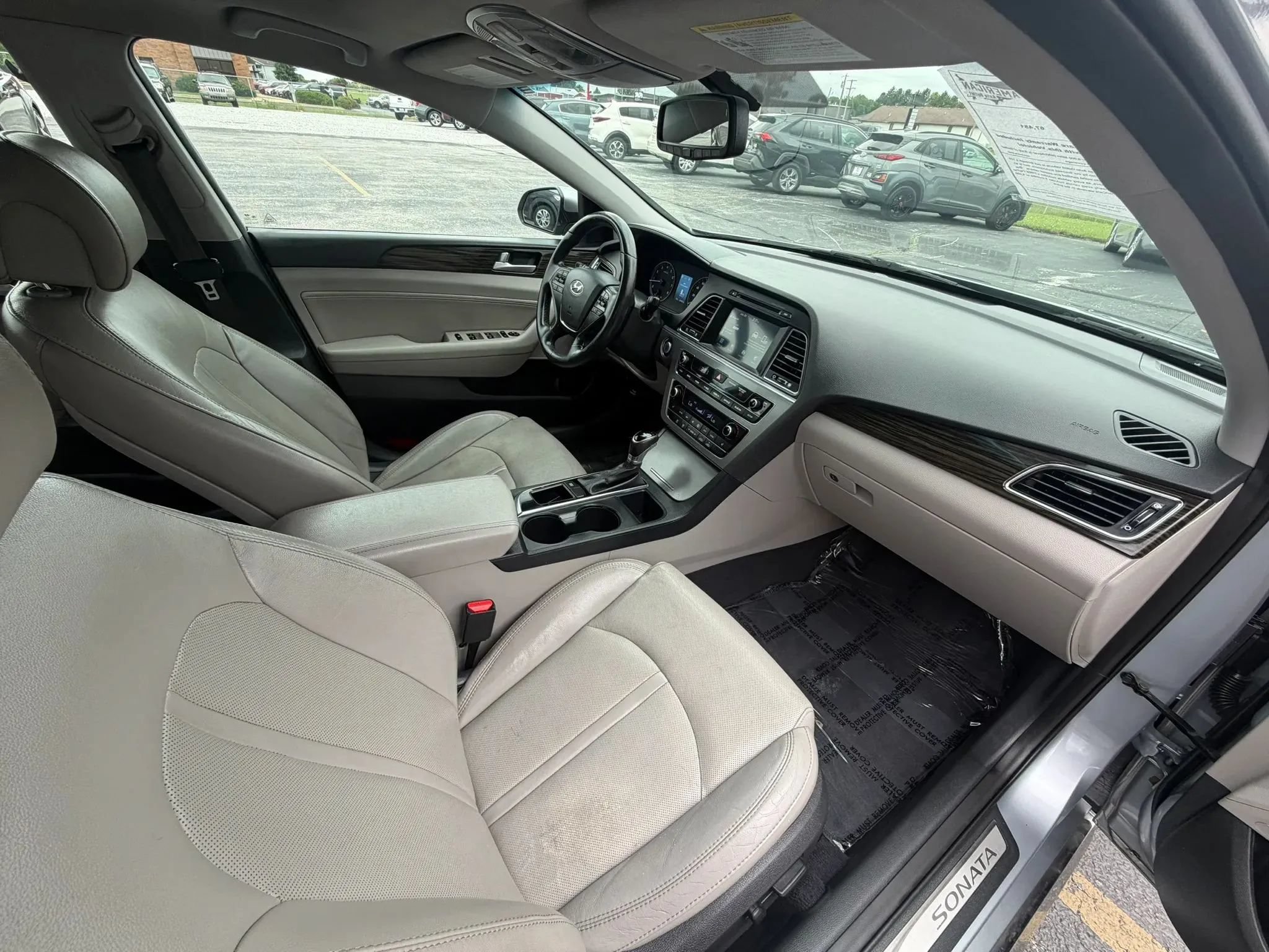 Used 2017 Hyundai Sonata Limited FWD image 26