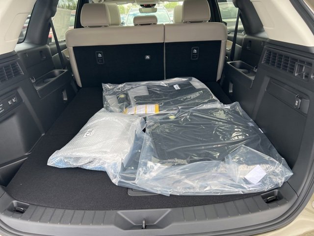 New 2025 MAZDA CX-70 Plug-In Hybrid w/ Premium Pkg image 31