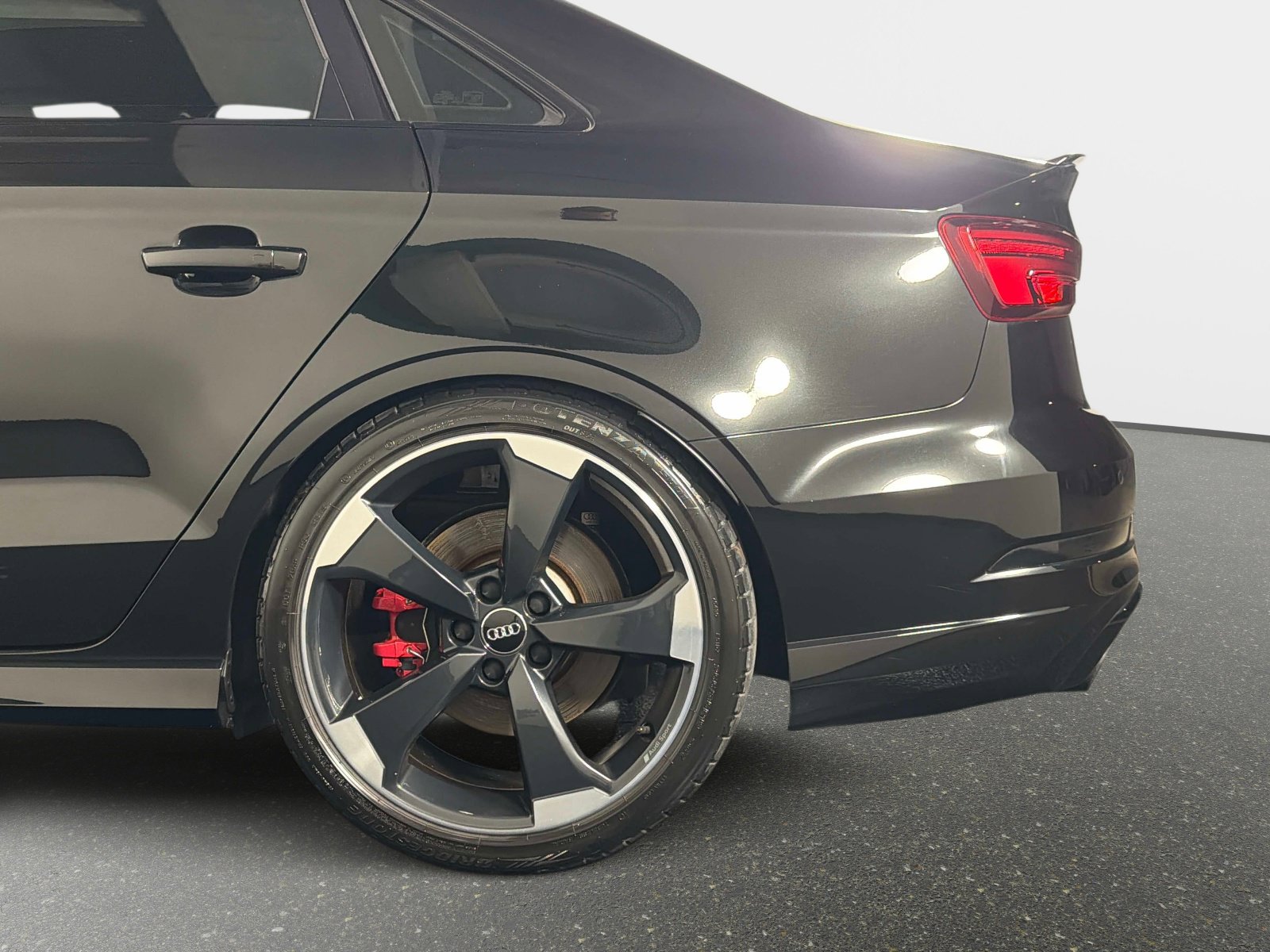 Used 2018 Audi RS 3 image 15