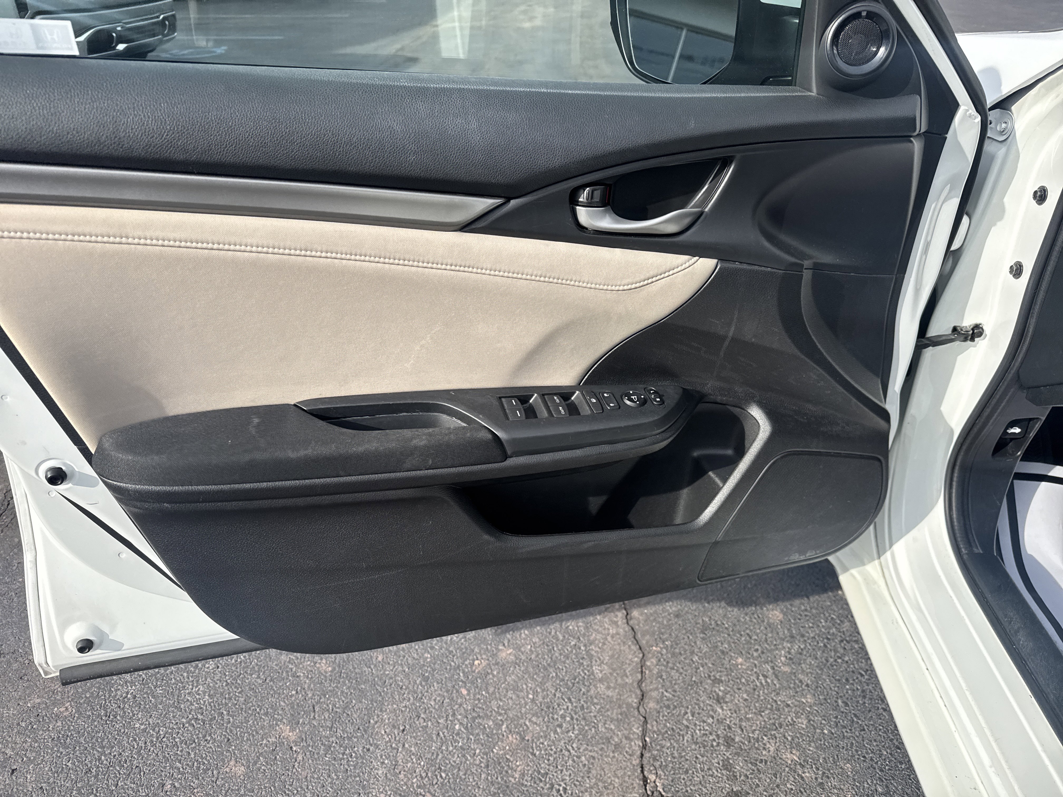 Used 2018 Honda Civic EX image 16