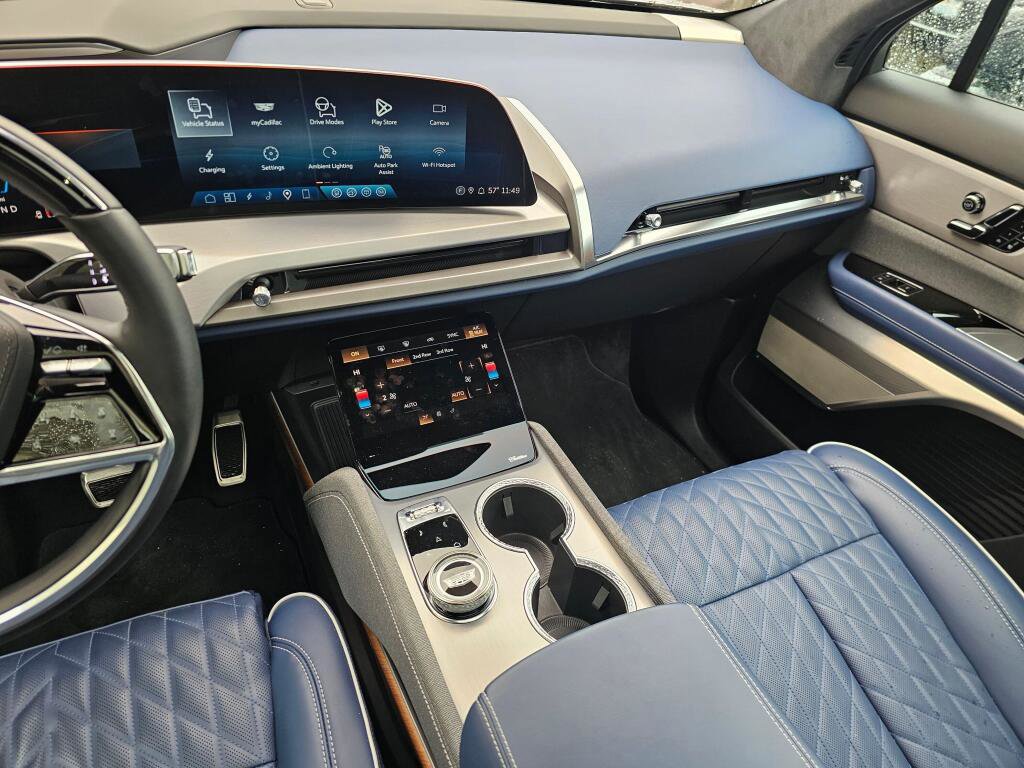 New 2026 Cadillac Vistiq Premium Luxury image 26