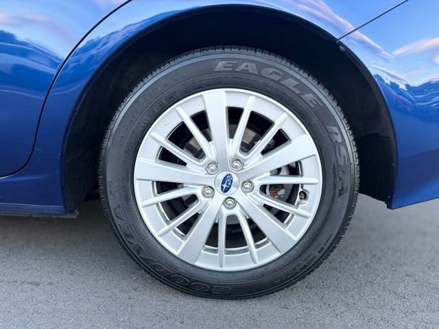 Used 2018 Subaru Impreza 2.0i Premium w/ Eyesight & BSD & Rcta AWD/4WD image 26