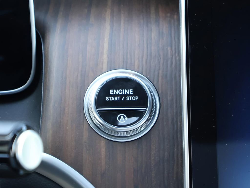 Certified 2025 Mercedes-Benz GLC 300 4MATIC image 27