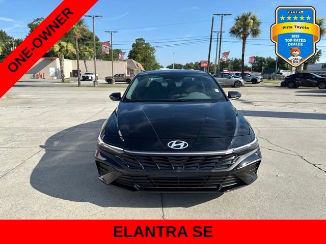 Used 2026 Hyundai Elantra SE FWD image 2