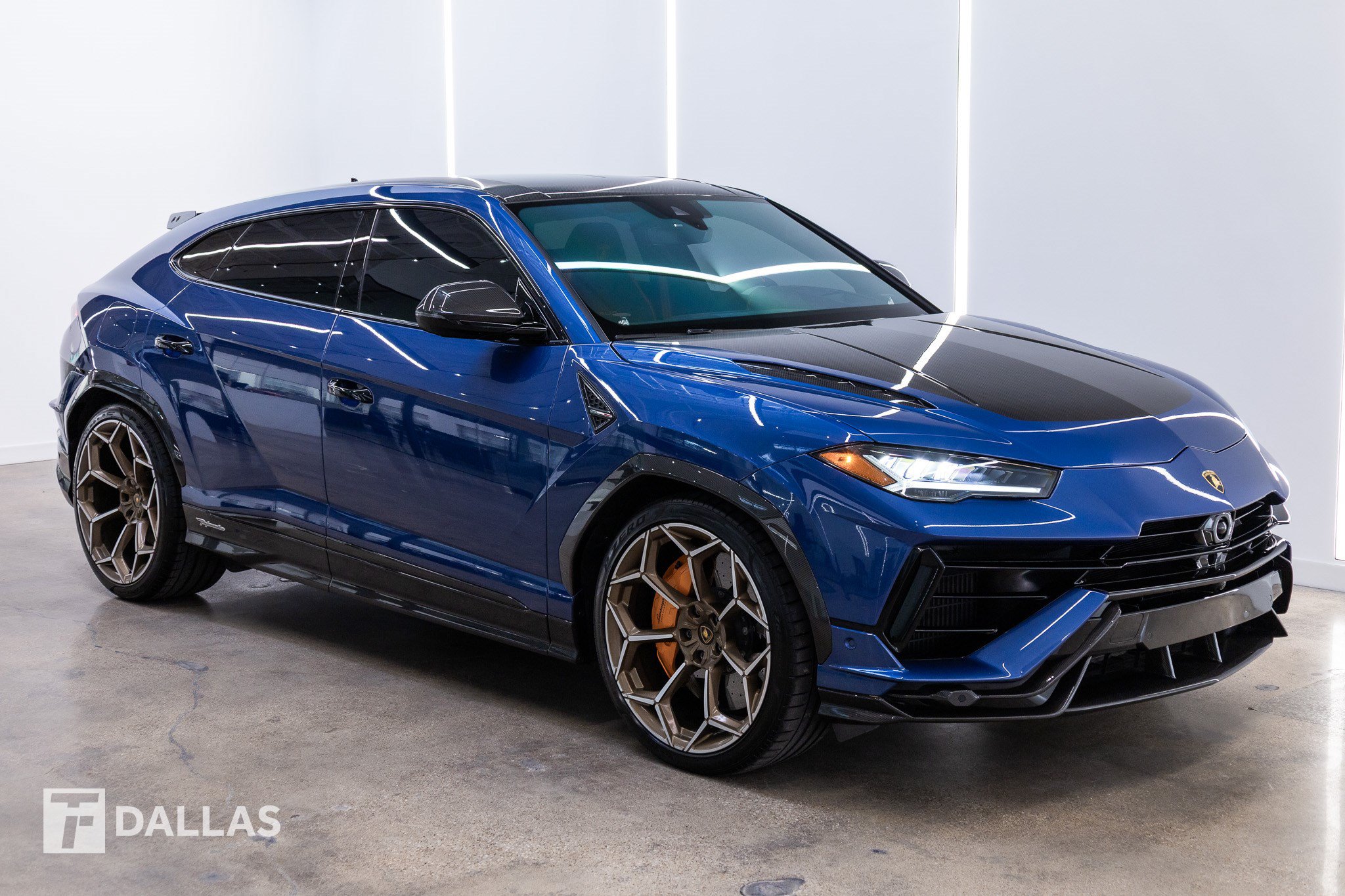 Used 2023 Lamborghini Urus Performante AWD/4WD image 19