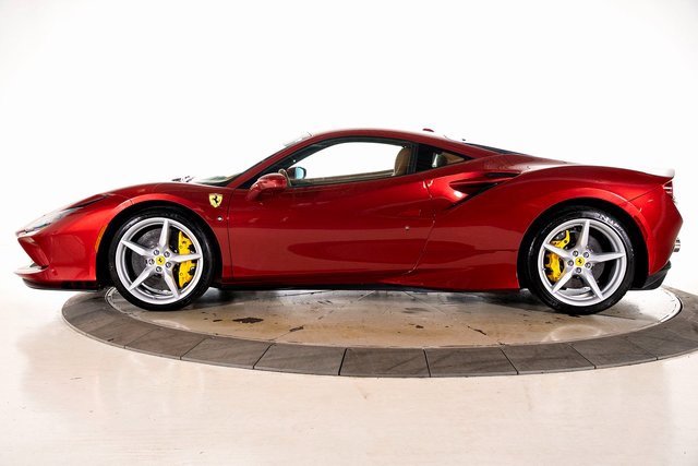 Used 2022 Ferrari F8 Tributo image 3