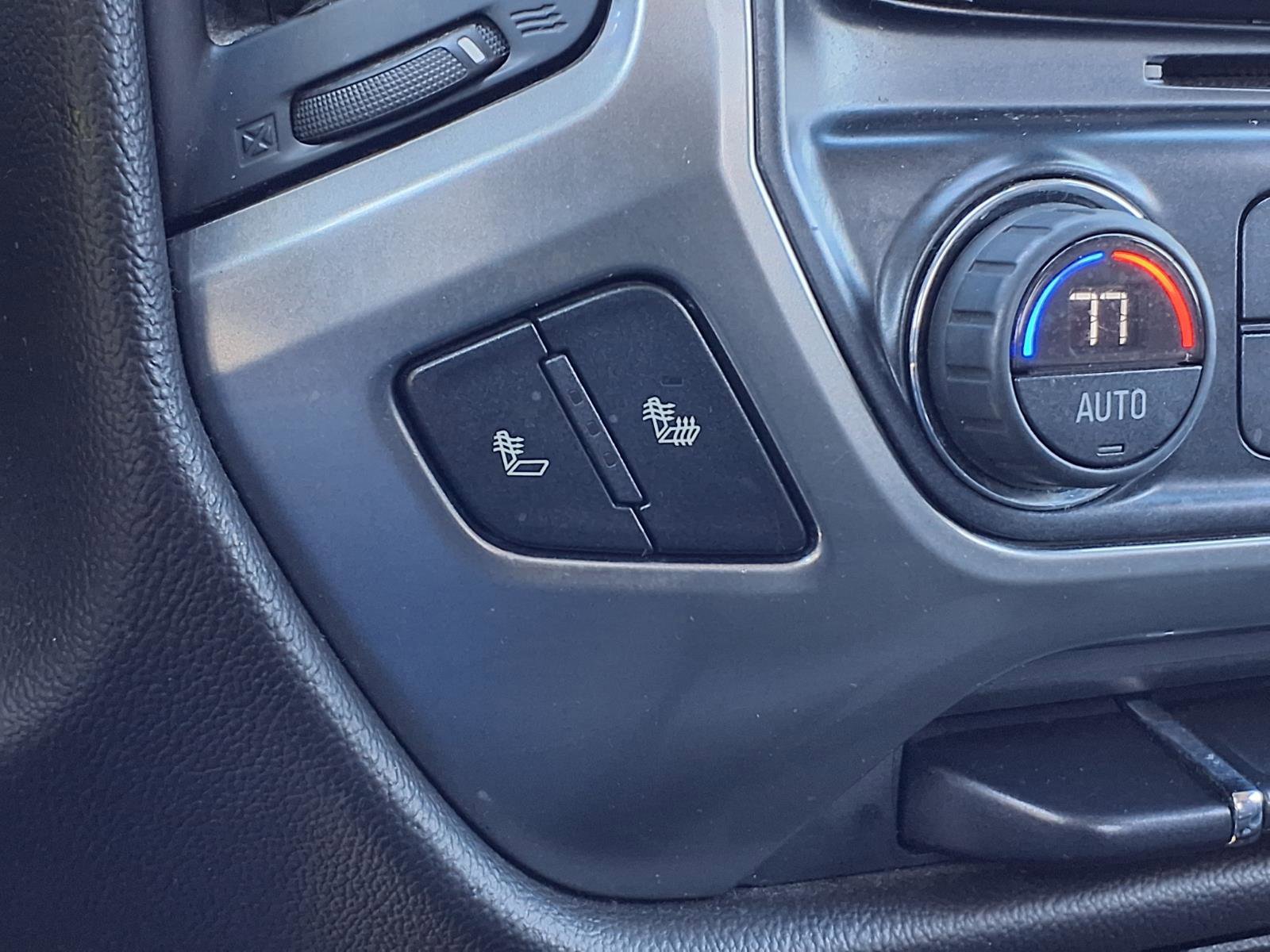 Used 2015 Chevrolet Silverado 1500 LT w/ All Star Edition AWD/4WD image 5