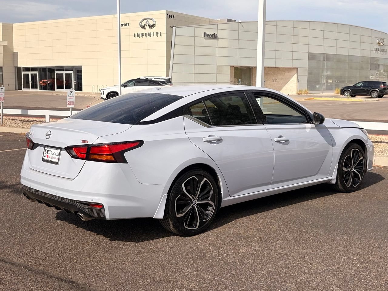 Certified 2025 Nissan Altima 2.5 SR FWD image 8