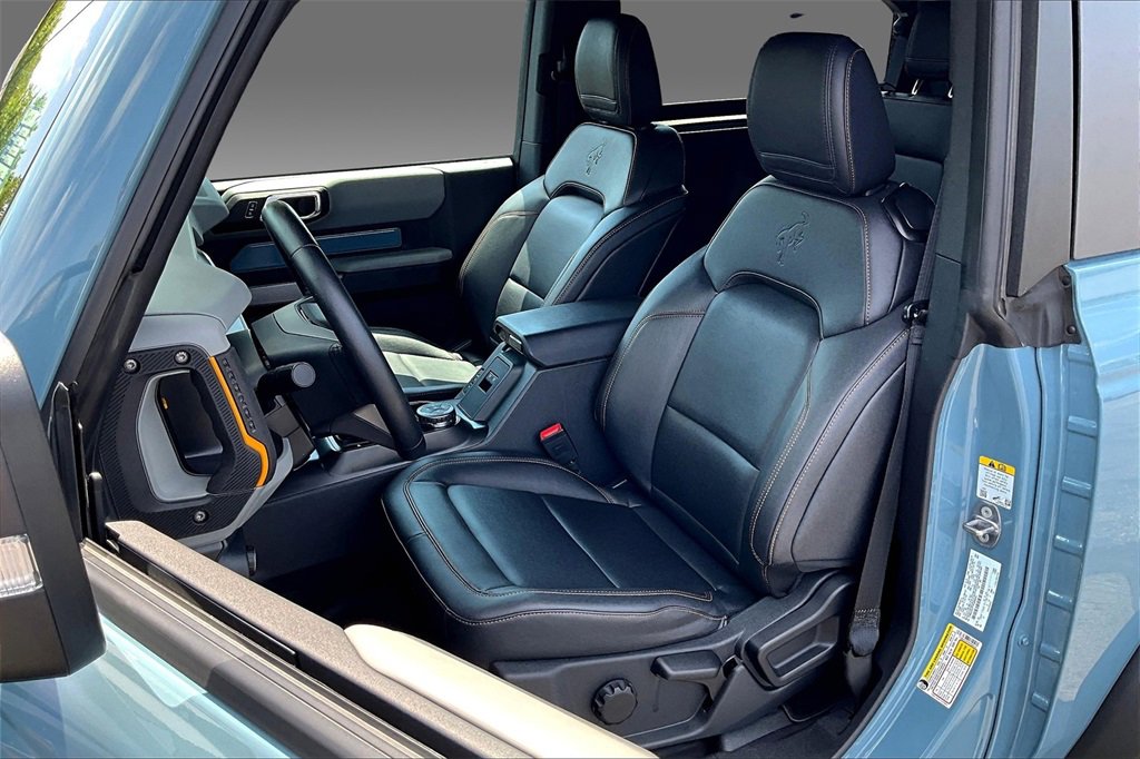 Used 2023 Ford Bronco Badlands image 14