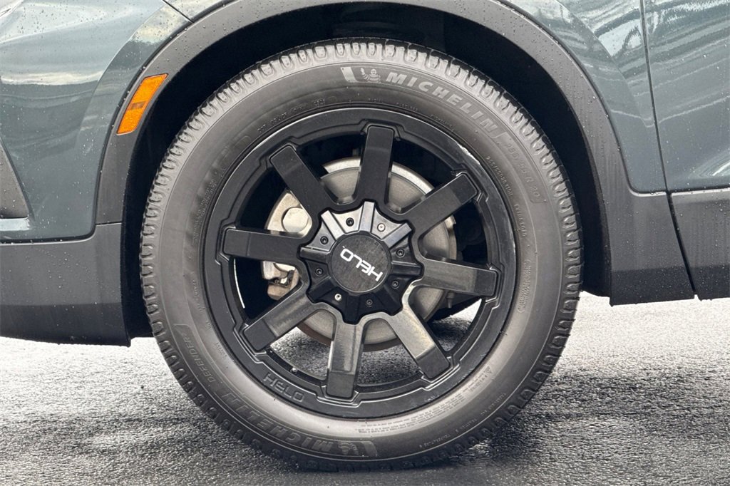 Used 2019 Chevrolet Blazer LT image 14