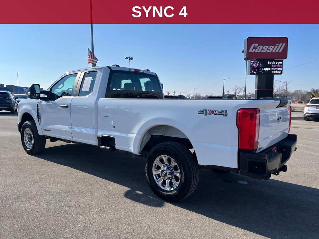 Used 2023 Ford F250 XL image 3