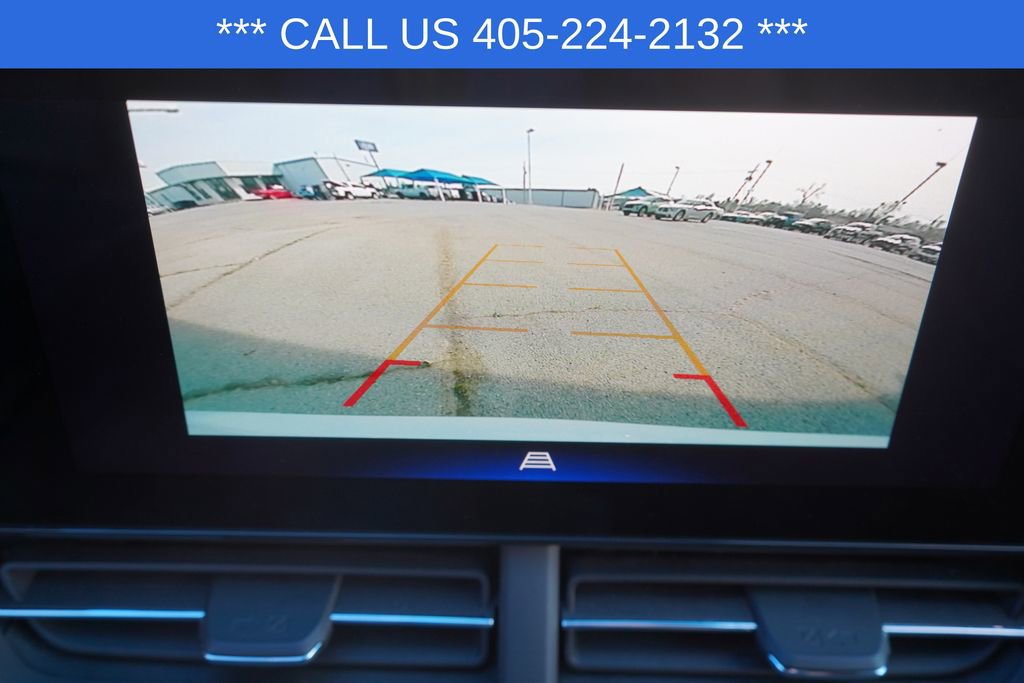 Used 2025 Chevrolet Trax LT w/ LT Convenience Package image 39