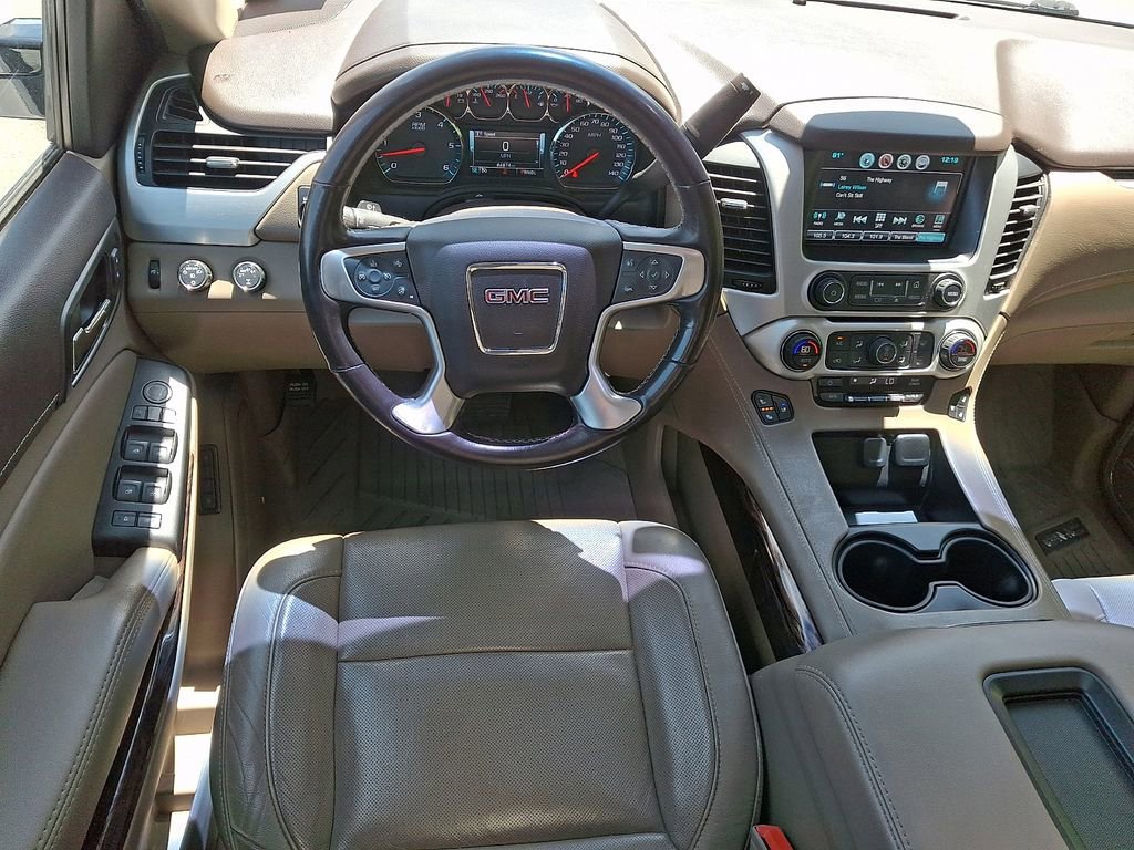 Used 2019 GMC Yukon SLT w/ Premium Edition AWD/4WD image 18