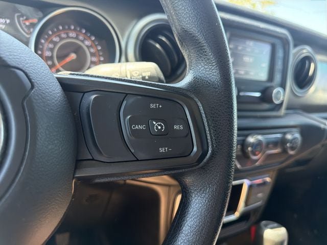 Used 2021 Jeep Gladiator Sport AWD/4WD image 22