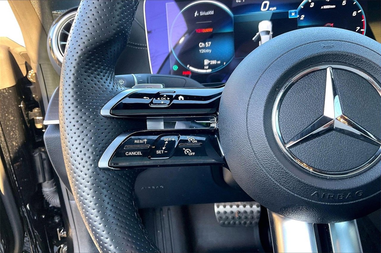 Used 2022 Mercedes-Benz E 450 Coupe image 28