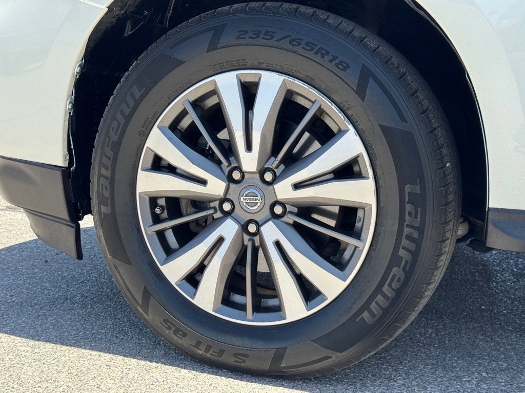 Used 2020 Nissan Pathfinder SL image 32