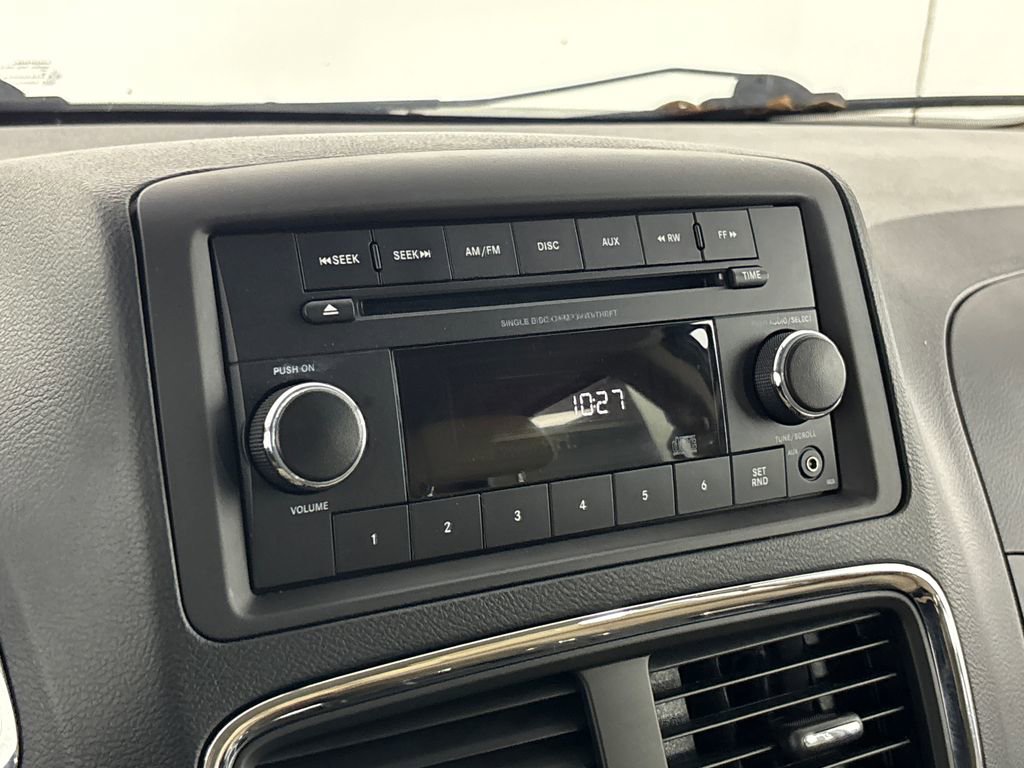 Used 2016 Dodge Grand Caravan SE w/ Quick Order Package 29E SE image 16