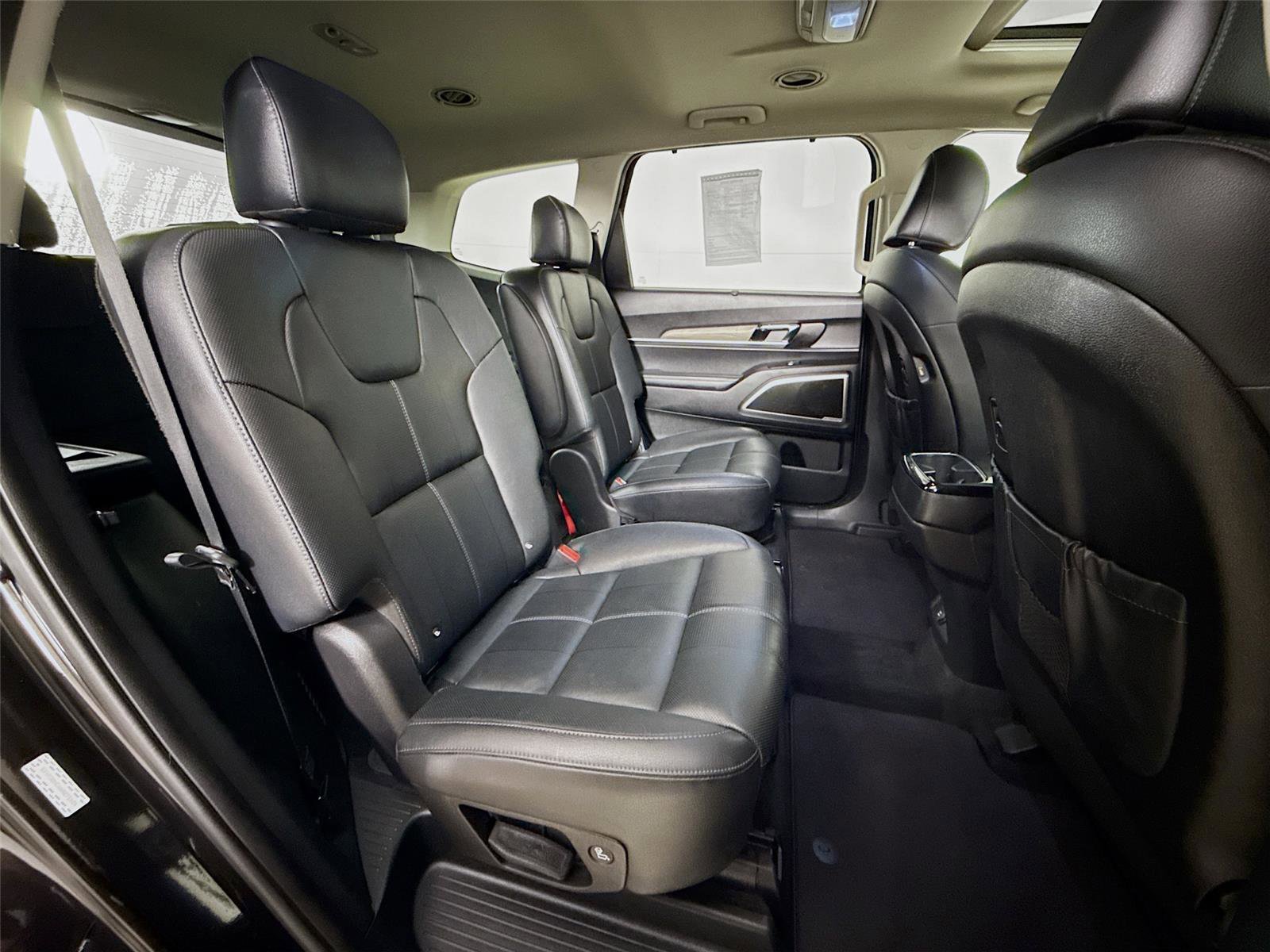 Used 2022 Kia Telluride EX w/ EX Premium Package image 30