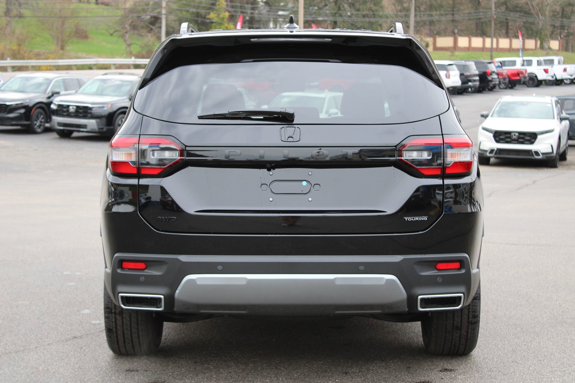 New 2026 Honda Pilot Touring image 9