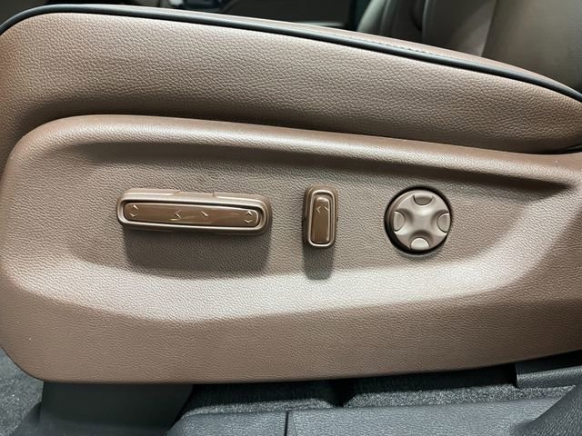 New 2026 Honda Odyssey Touring image 15