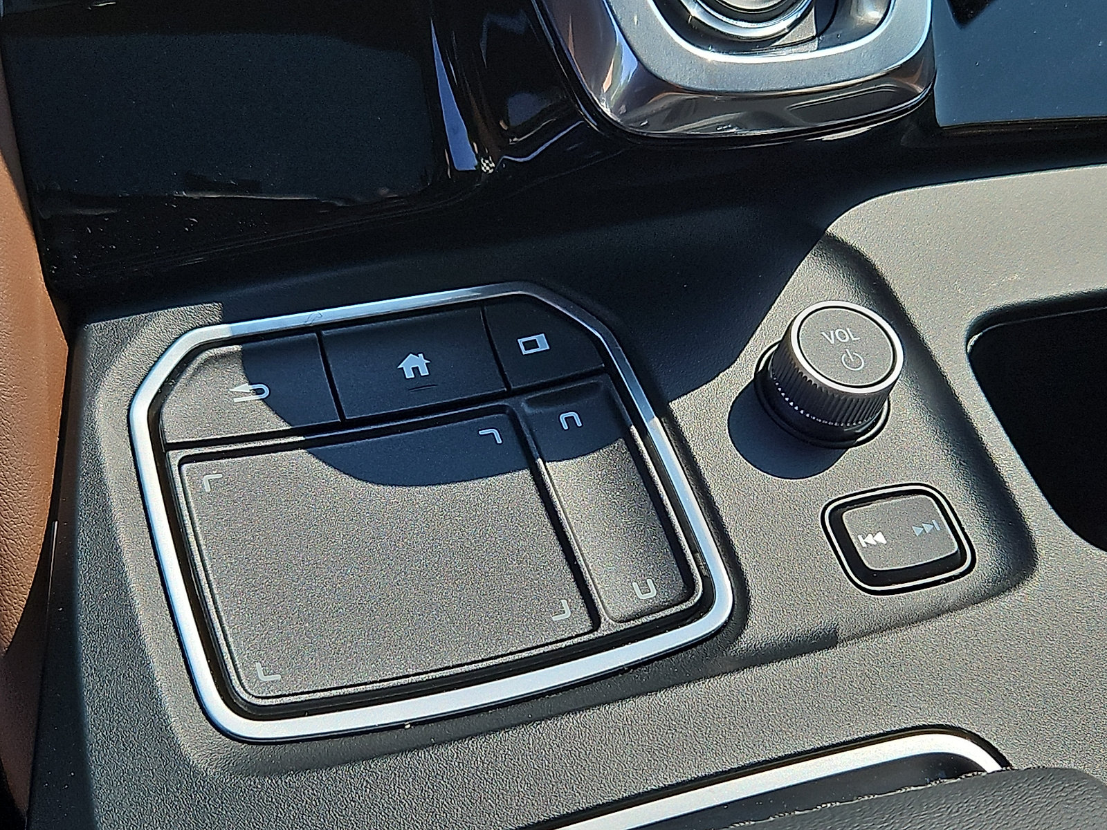 Certified 2023 Acura MDX SH-AWD w/ Advance Package image 18