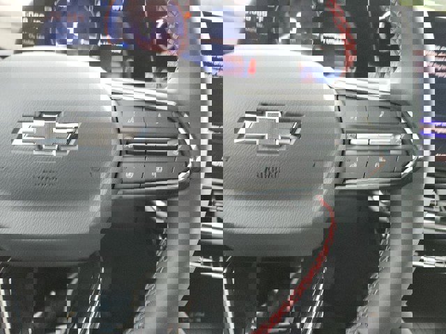 New 2025 Chevrolet Equinox EV RS image 27