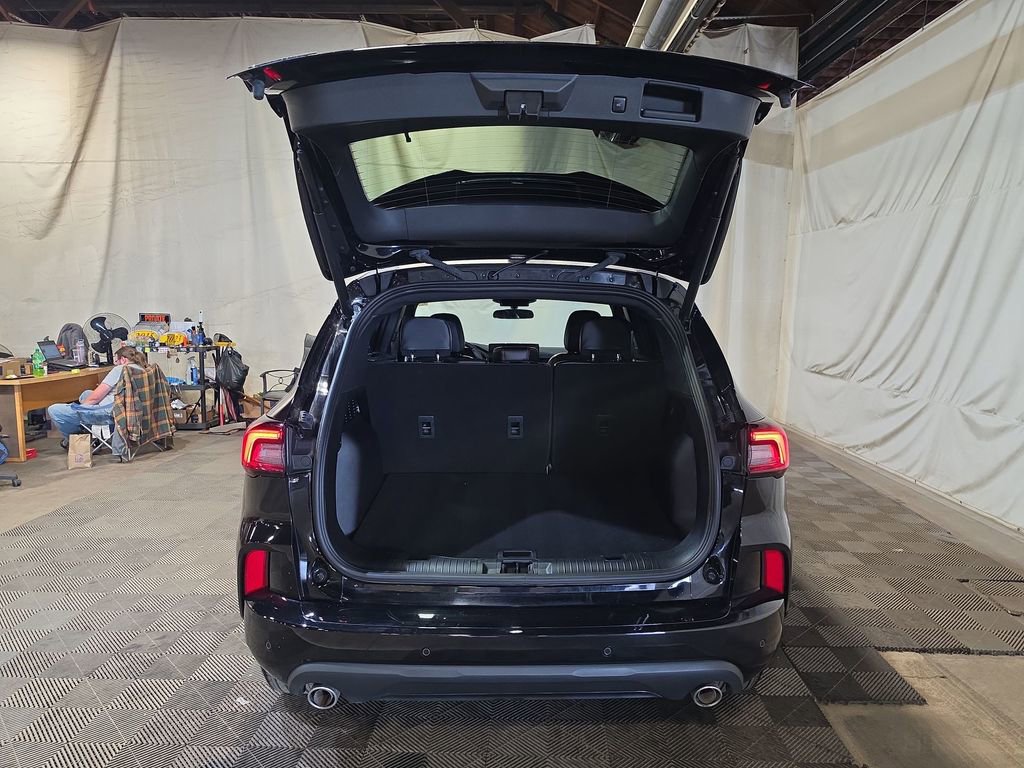 Used 2024 Ford Escape ST-Line w/ Tech Pack #1 AWD/4WD image 20