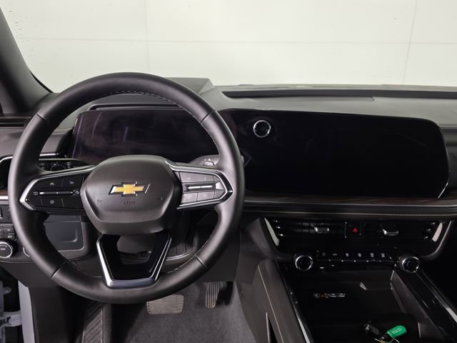 Used 2026 Chevrolet Suburban Premier AWD/4WD image 10