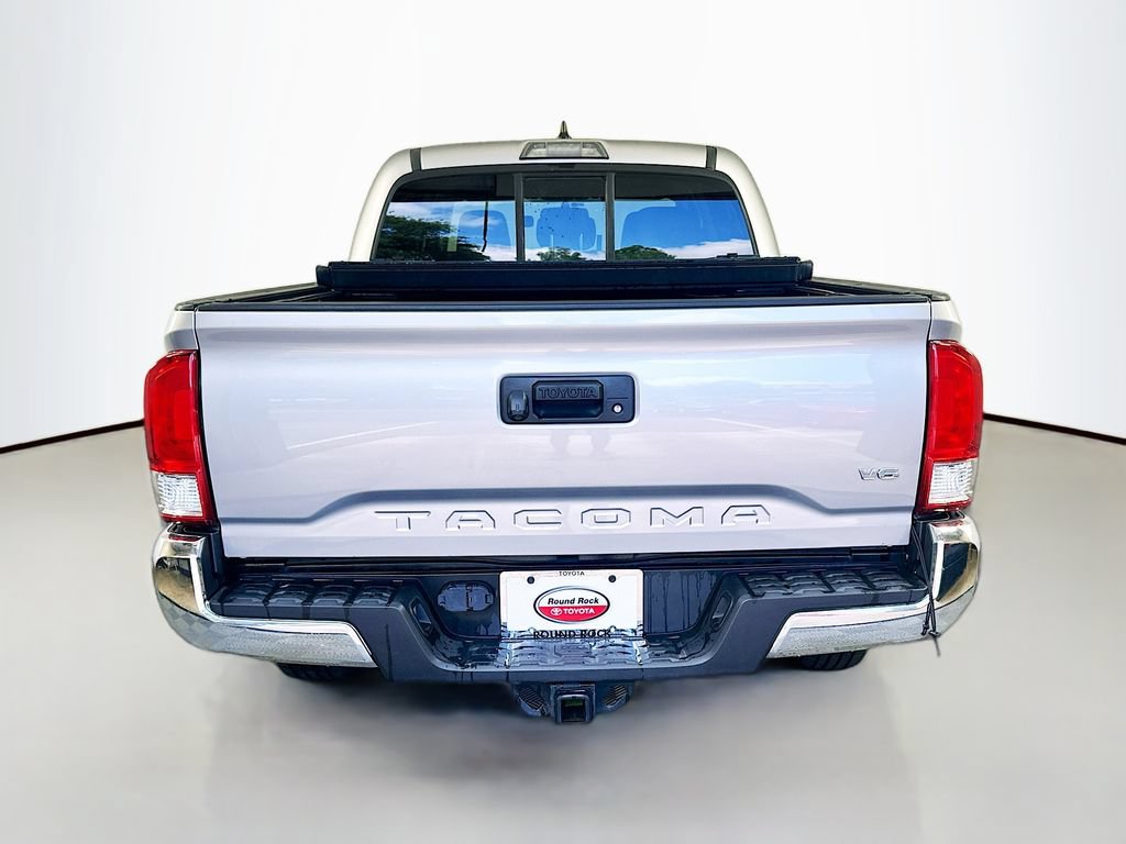 Used 2017 Toyota Tacoma SR5 w/ Tow Package RWD image 6