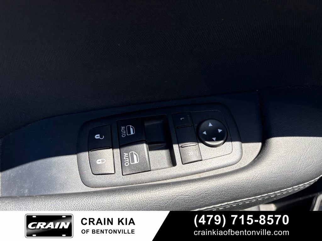 Used 2020 Dodge Challenger R/T RWD image 15