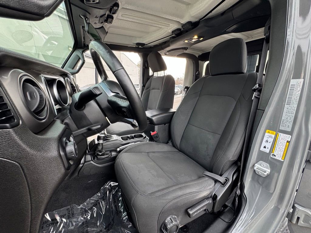 Used 2020 Jeep Gladiator Sport w/ Quick Order Package 24S image 11