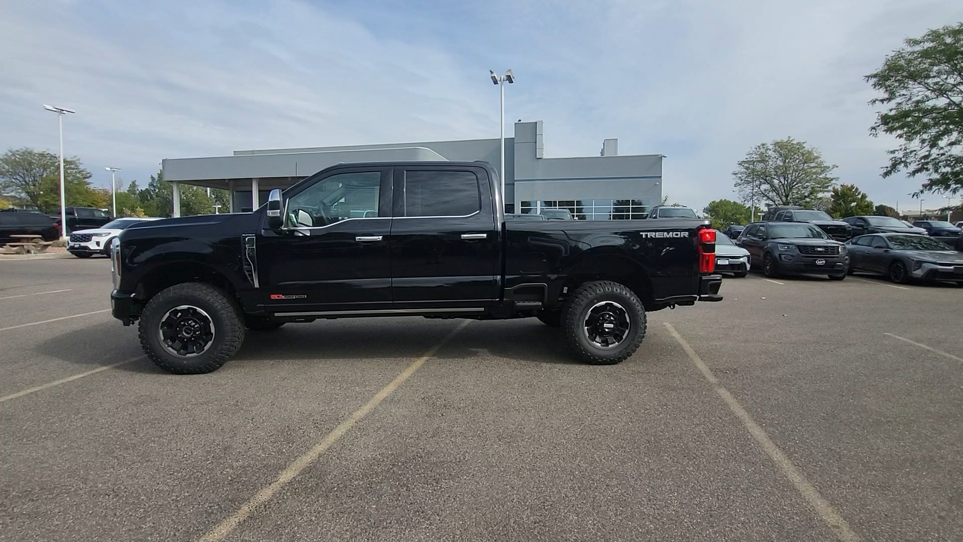 New 2026 Ford F350 Platinum w/ Platinum Plus Package AWD/4WD image 2