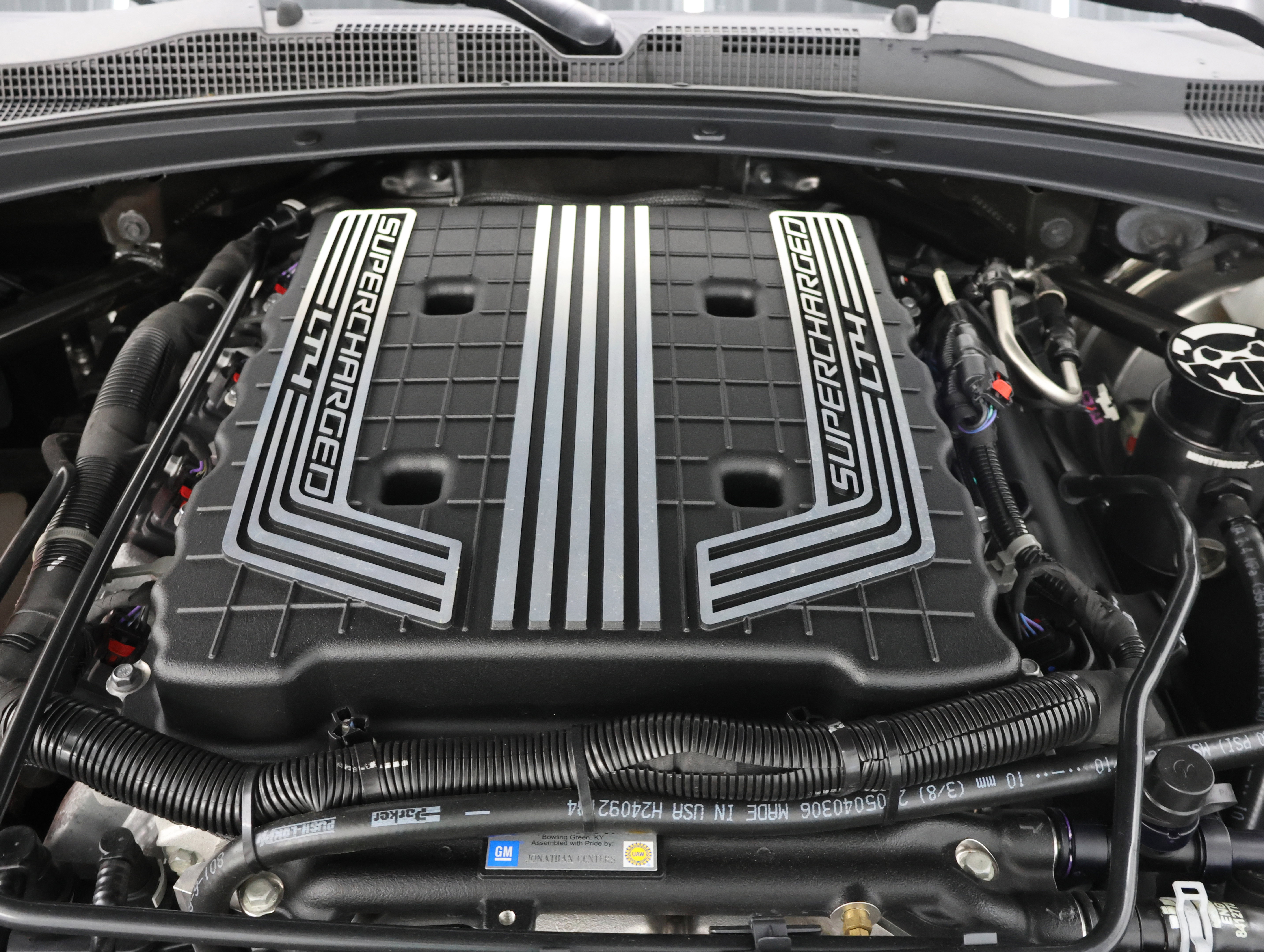 Used 2021 Chevrolet Camaro ZL1 RWD image 19