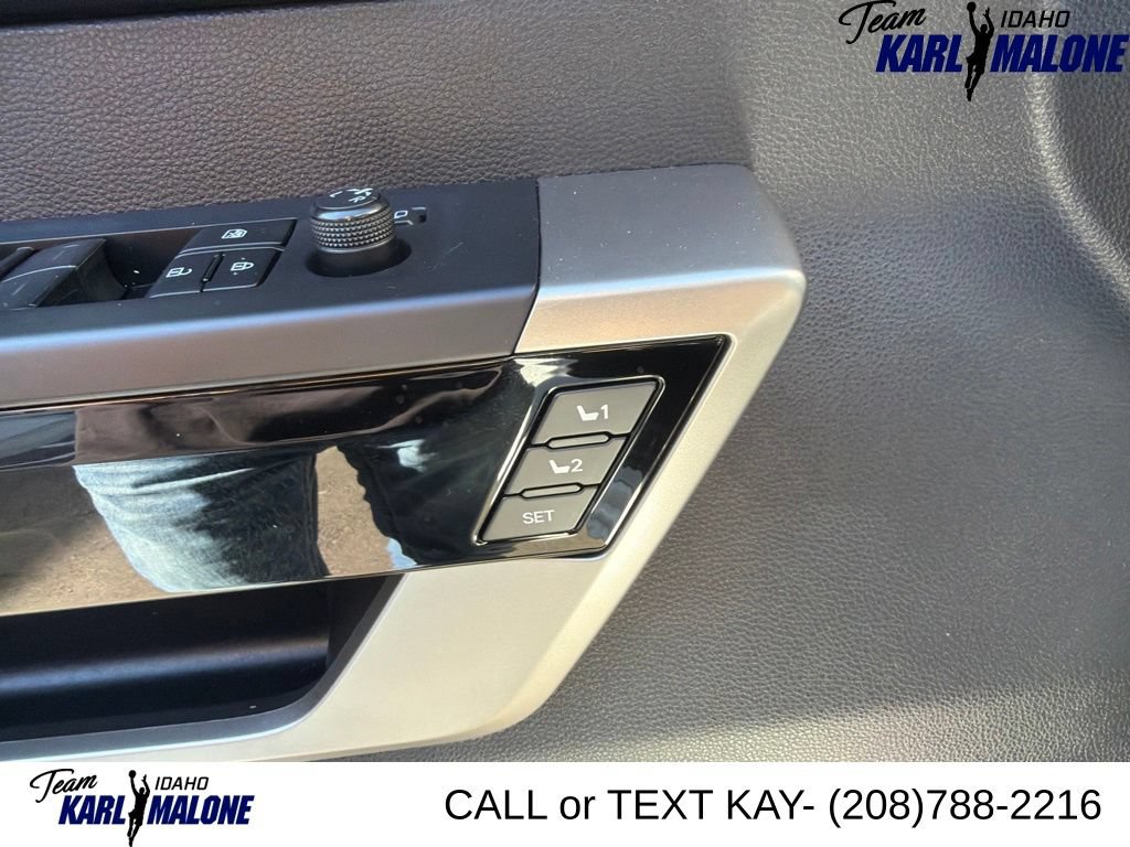 Used 2024 Toyota Tundra Limited AWD/4WD image 23