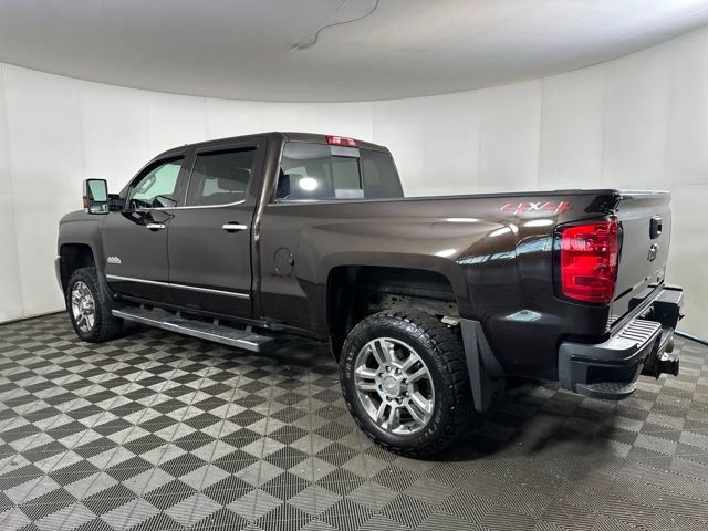 Used 2018 Chevrolet Silverado 2500 High Country w/ Duramax Plus Package image 5
